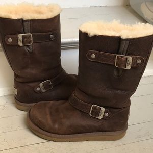 UGG • Shearling Lined Leather Boots Brown